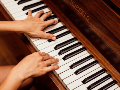 Lunchtime concert with pianist Josephine Peach