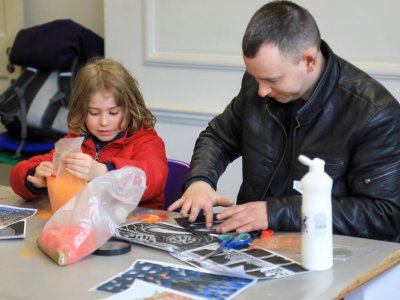 Saturday Family Workshop: Christmas decorations