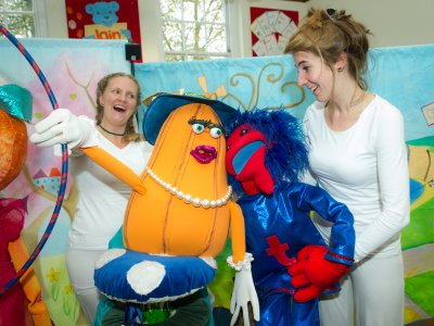 Planet Munch – Savour the Flavour - A tasty puppety treat.