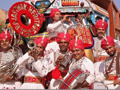 Circus Raj at Holmfirth Arts Festival 2019