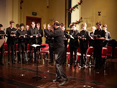 Hodie Christus natus est: Celebrating Christmas