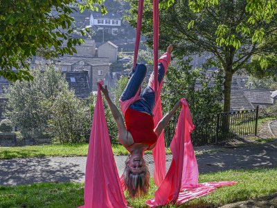 Aerial artist launches Holmfirth Arts Festival