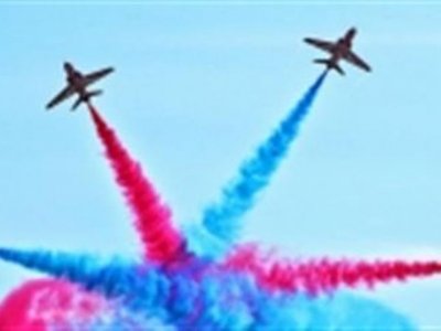 Red Arrows - Look up!