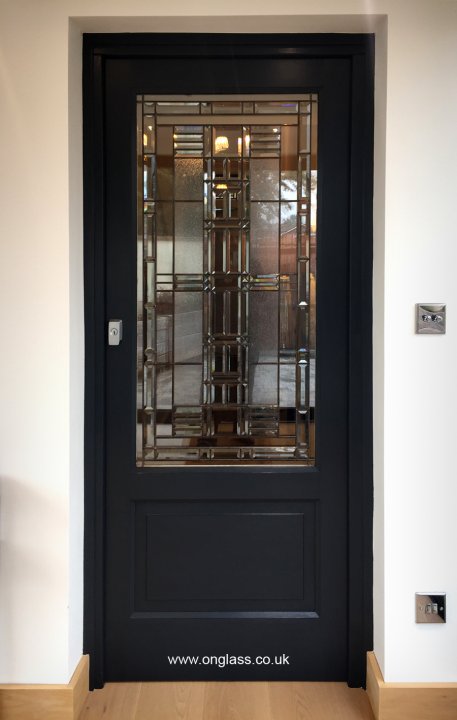 Bevelled glass American style door