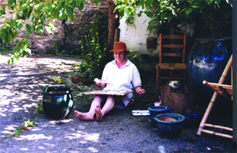 Student enjoying the peace and quiet of Coombe Farm Studios