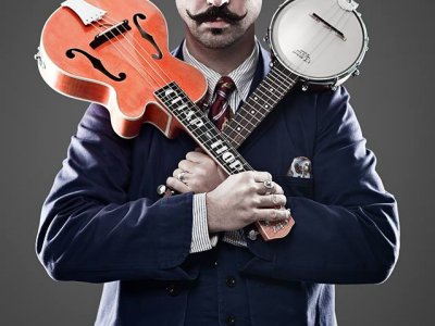 Mr B, The Gentleman Rhymer comes to Torquay